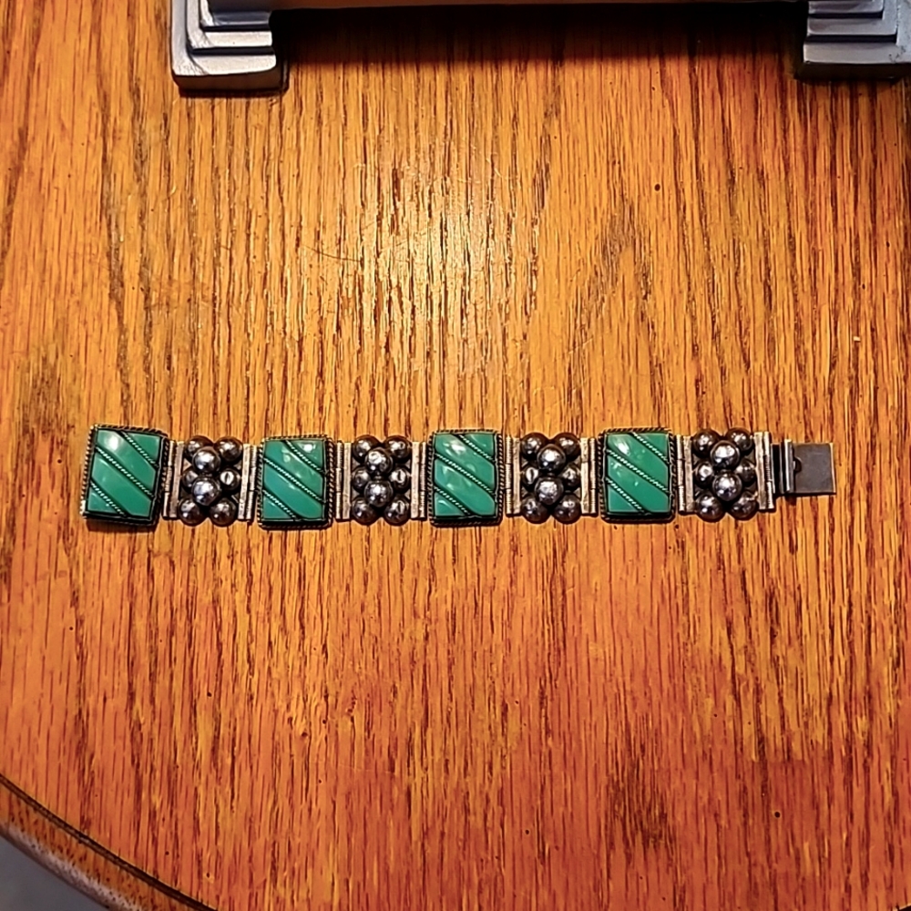 Vintage Siver and Mexican Jade bracelet